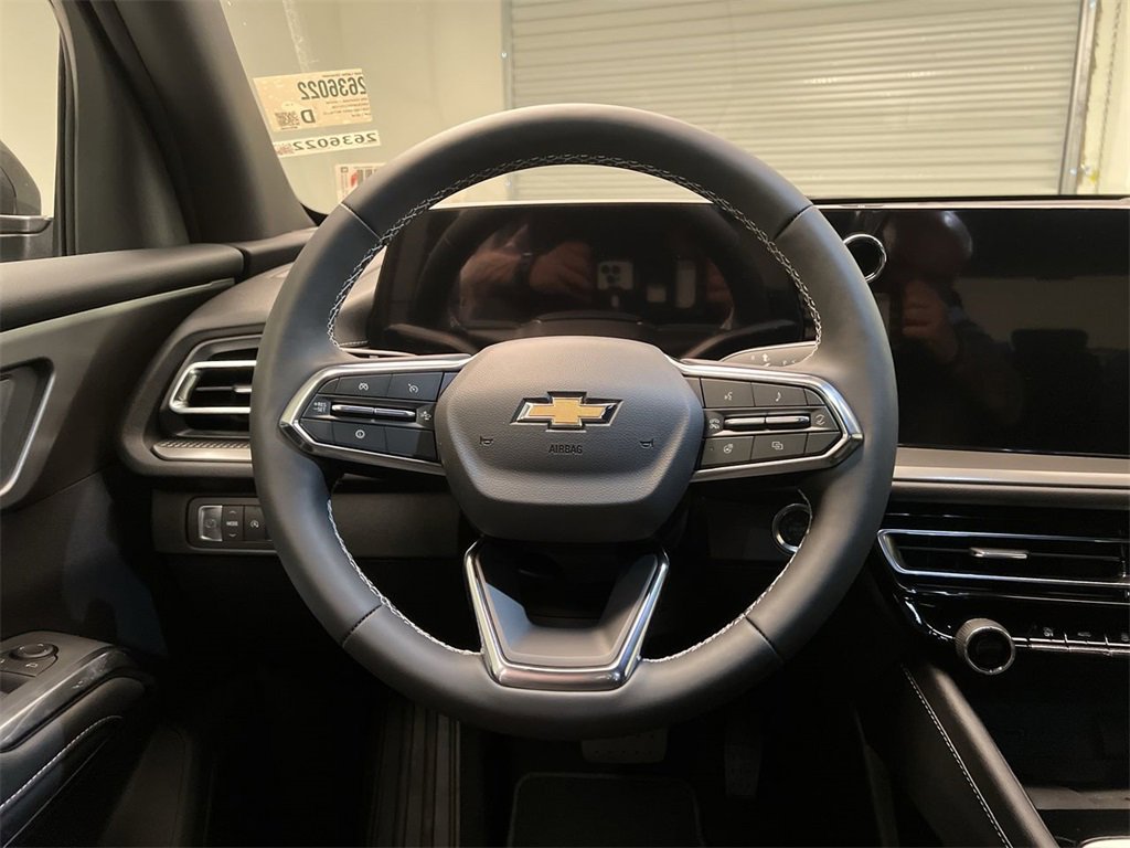 2026 Chevrolet Traverse photo 14