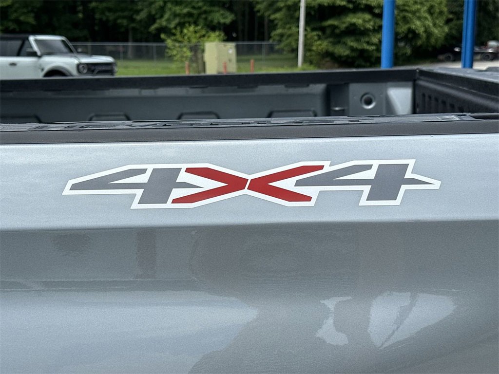 2025 Chevrolet Silverado 1500 LT photo 29
