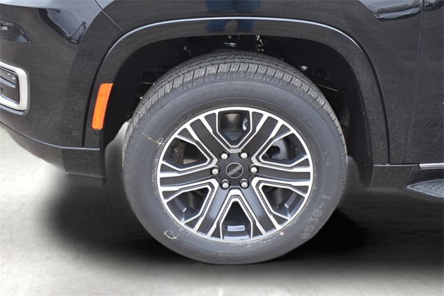 2025 Jeep Wagoneer Base photo 9
