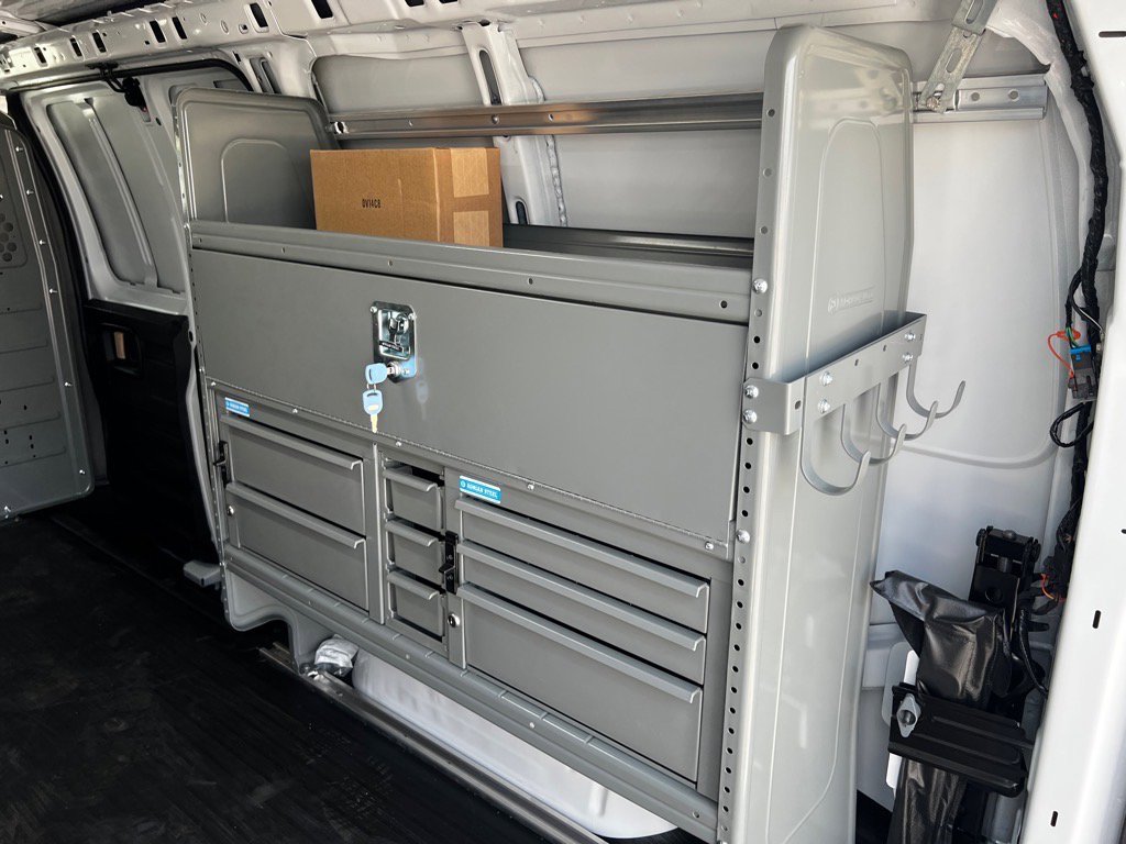 2025 Gmc Savana Cargo 2500 photo 14