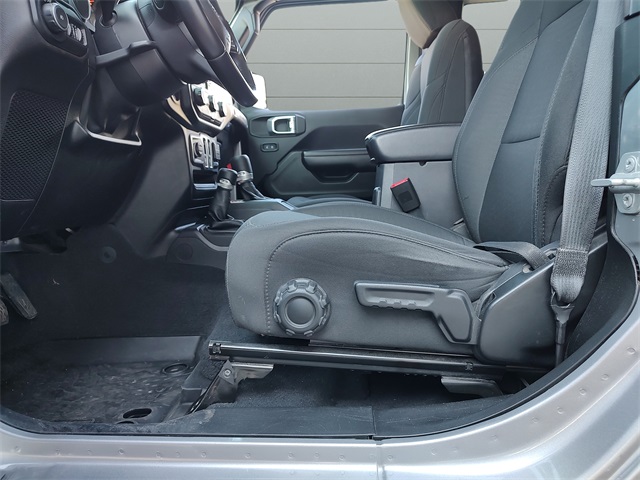 2020 Jeep Wrangler Sport S photo 28