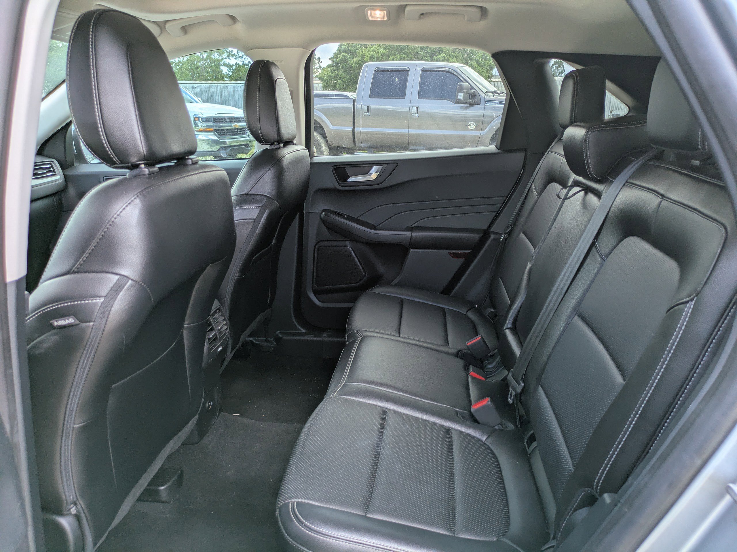 2022 Ford Escape SEL photo 12