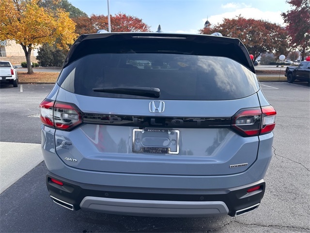 2025 Honda Pilot Touring photo 2