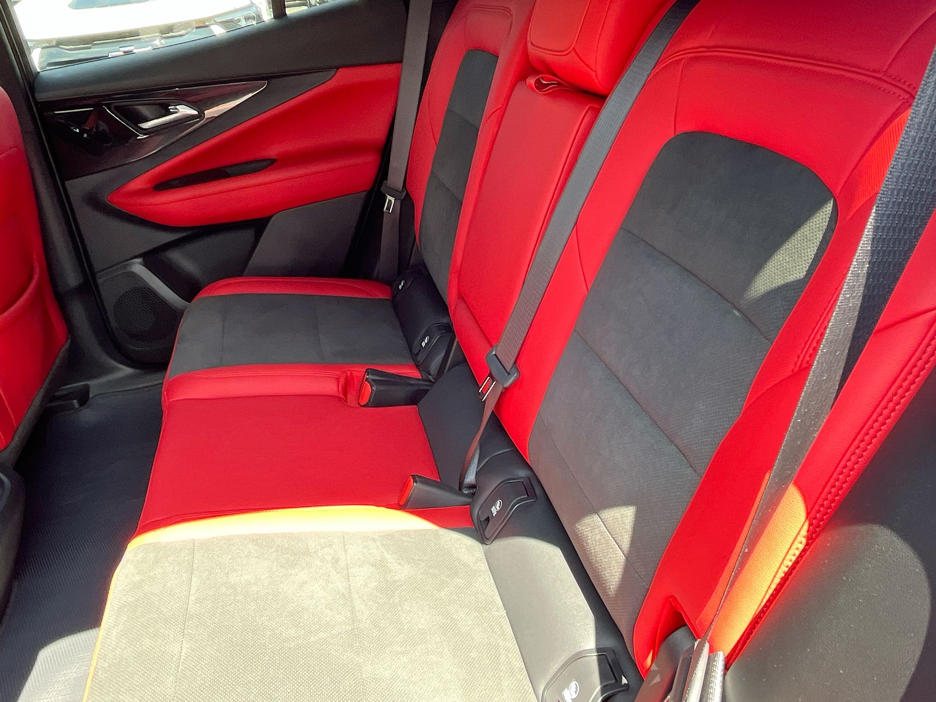 2025 Chevrolet Blazer EV RS photo 23