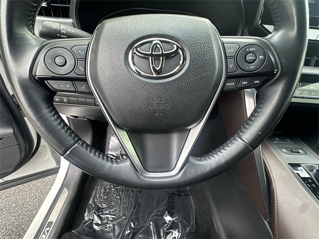 2022 Toyota Venza XLE photo 2