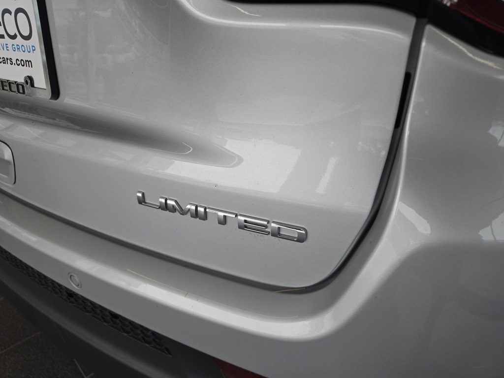 2024 Jeep Compass Limited photo 12