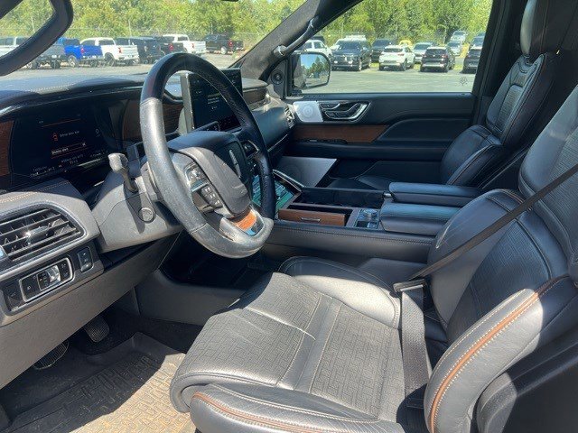 2023 Lincoln Navigator L photo 17