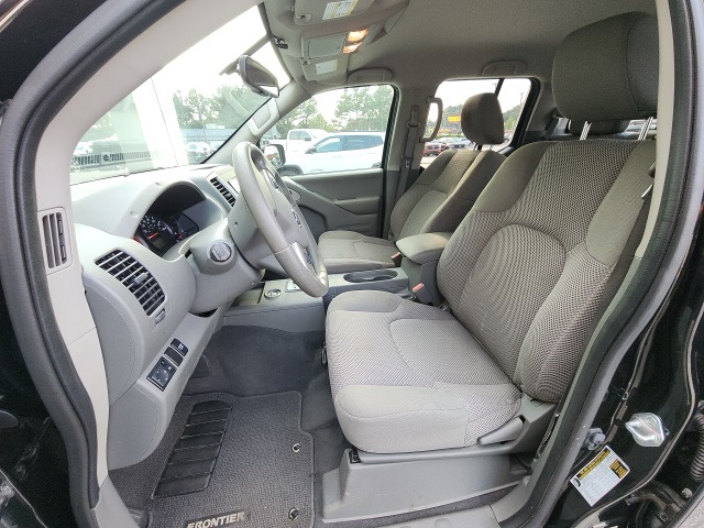 2021 Nissan Frontier SV photo 5
