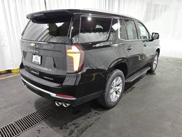 2025 Chevrolet Tahoe Premier photo 2