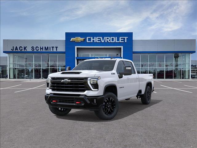 2026 Chevrolet Silverado 3500HD LT photo 8