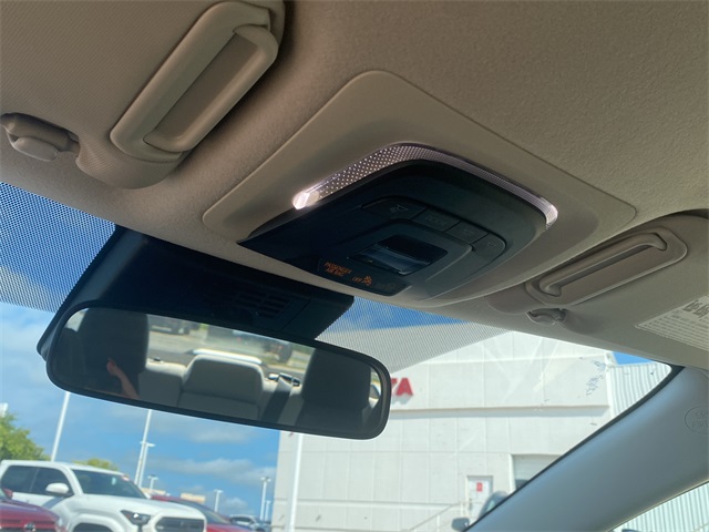 2025 Toyota Corolla LE photo 30