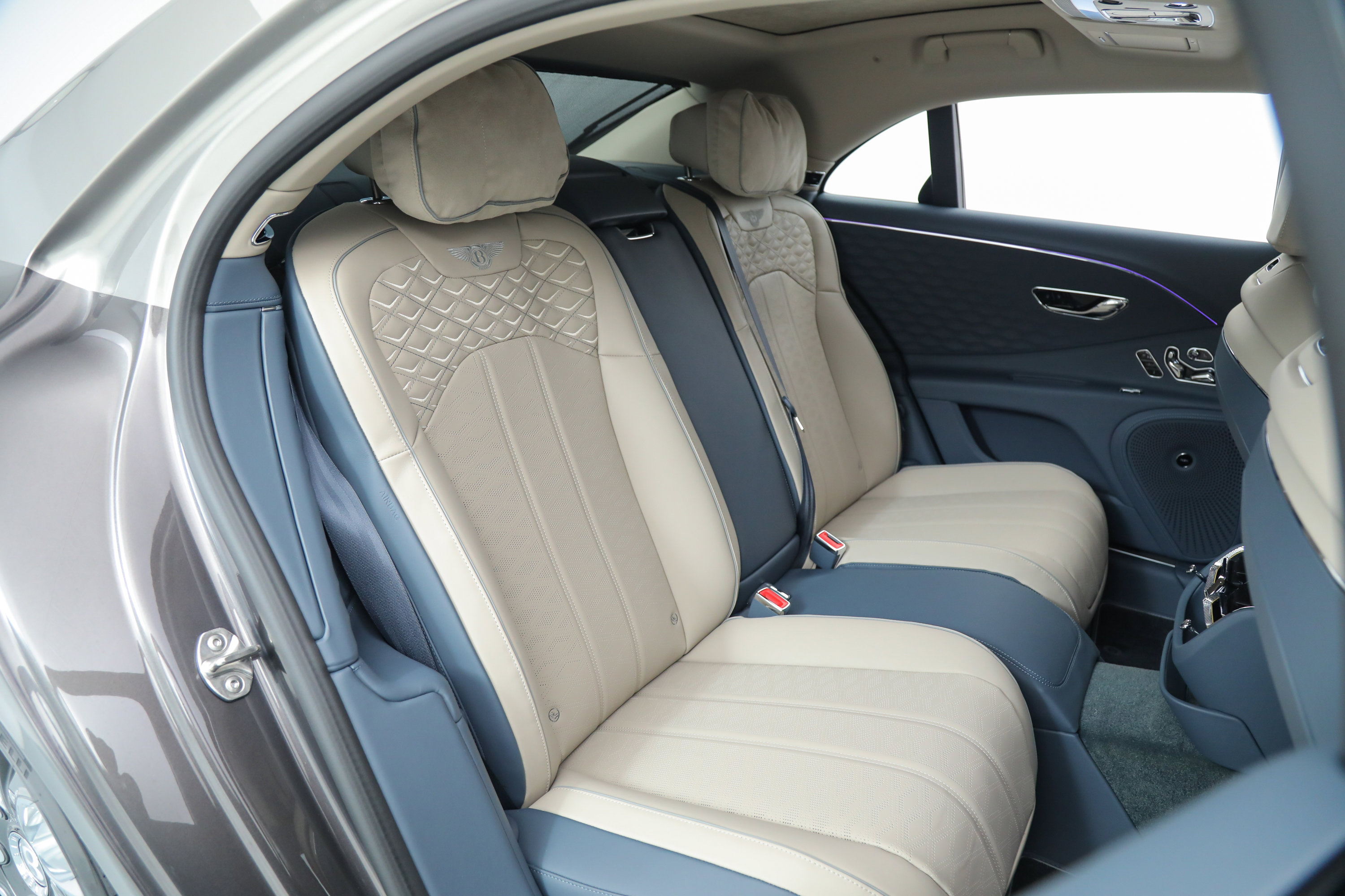 2025 Bentley Flying Spur Mulliner photo 22