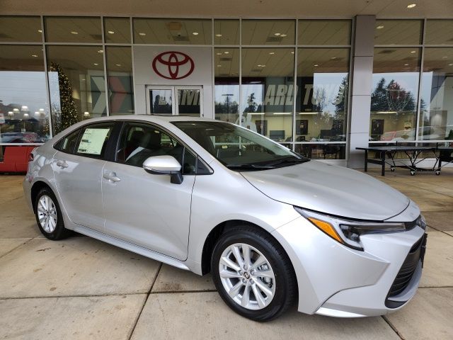 2026 Toyota Corolla XLE's photo