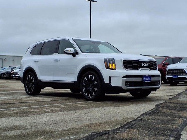 Used 2023 White Kia SX Prestige image 1