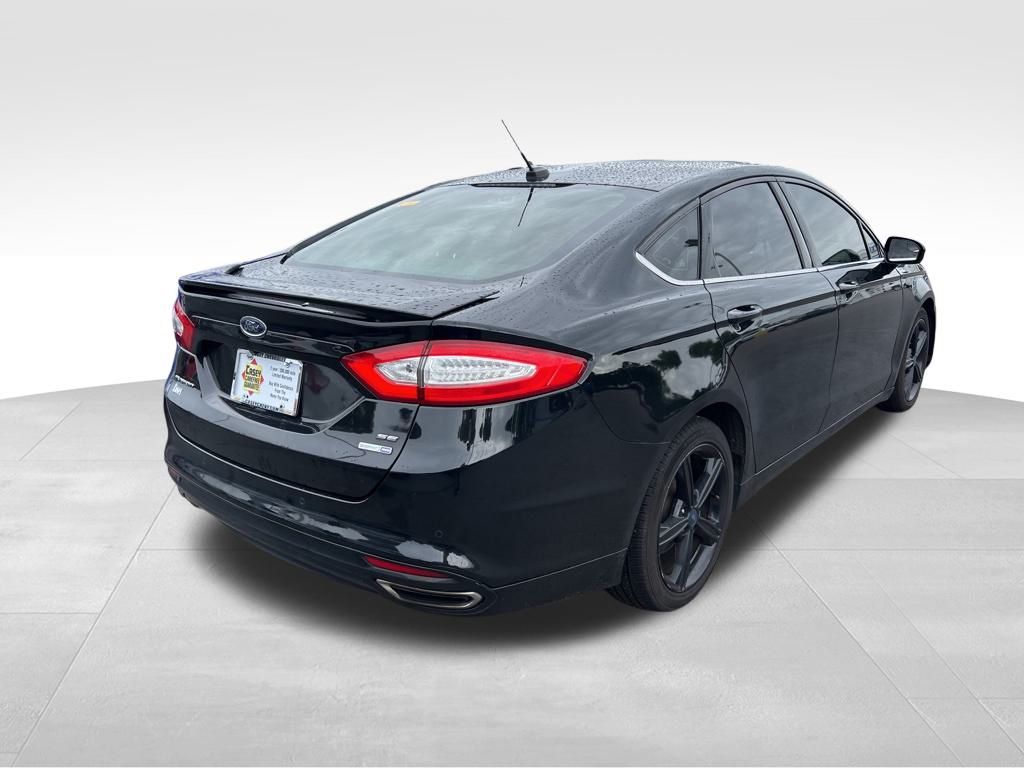 2016 Ford Fusion SE photo 3