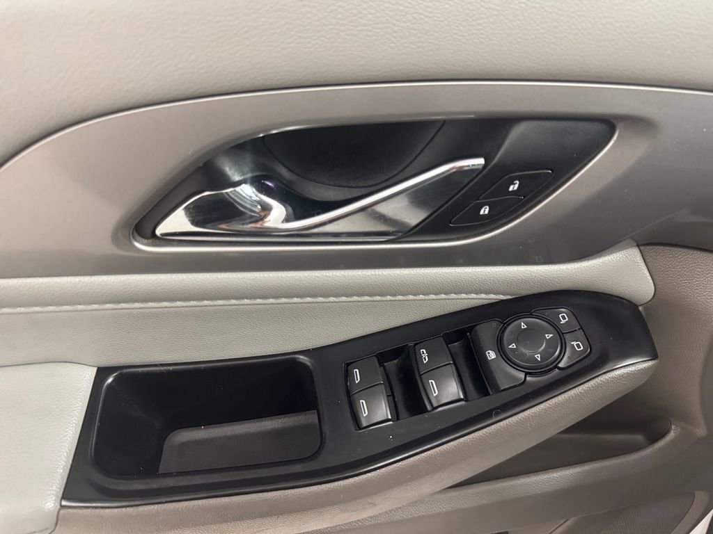 2020 Chevrolet Traverse Cloth photo 12
