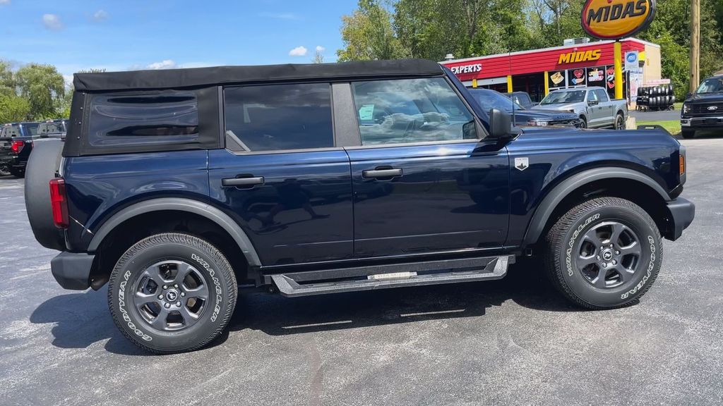 2021 Ford Bronco Base Big Bend Black Diamond Outer Banks photo 4