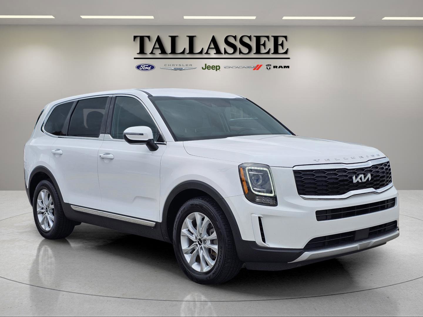 2022 Kia Telluride LX photo 5