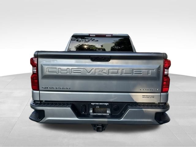 2024 Chevrolet Silverado 1500 Custom photo 5