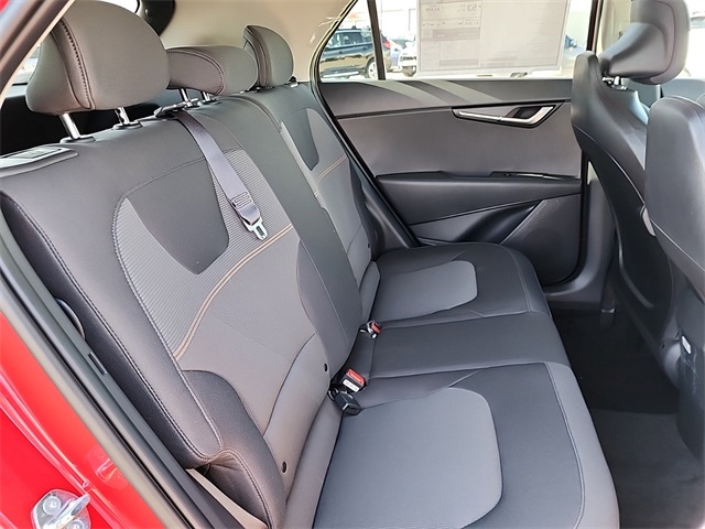 2025 Kia Niro LX photo 17