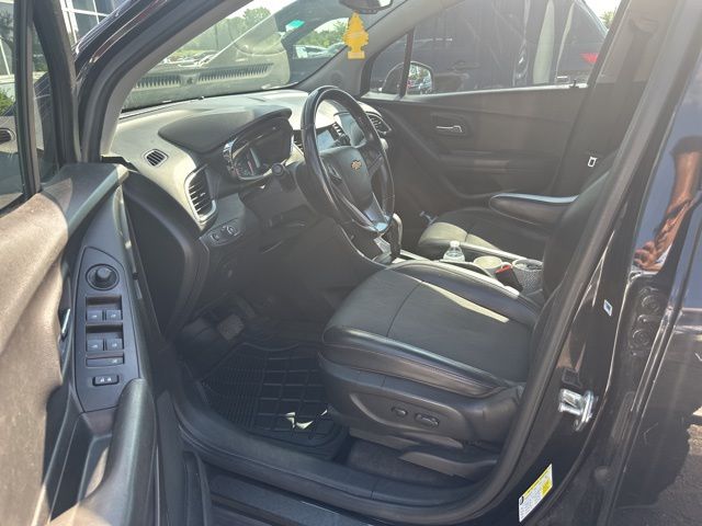 2020 Chevrolet Trax LT photo 15