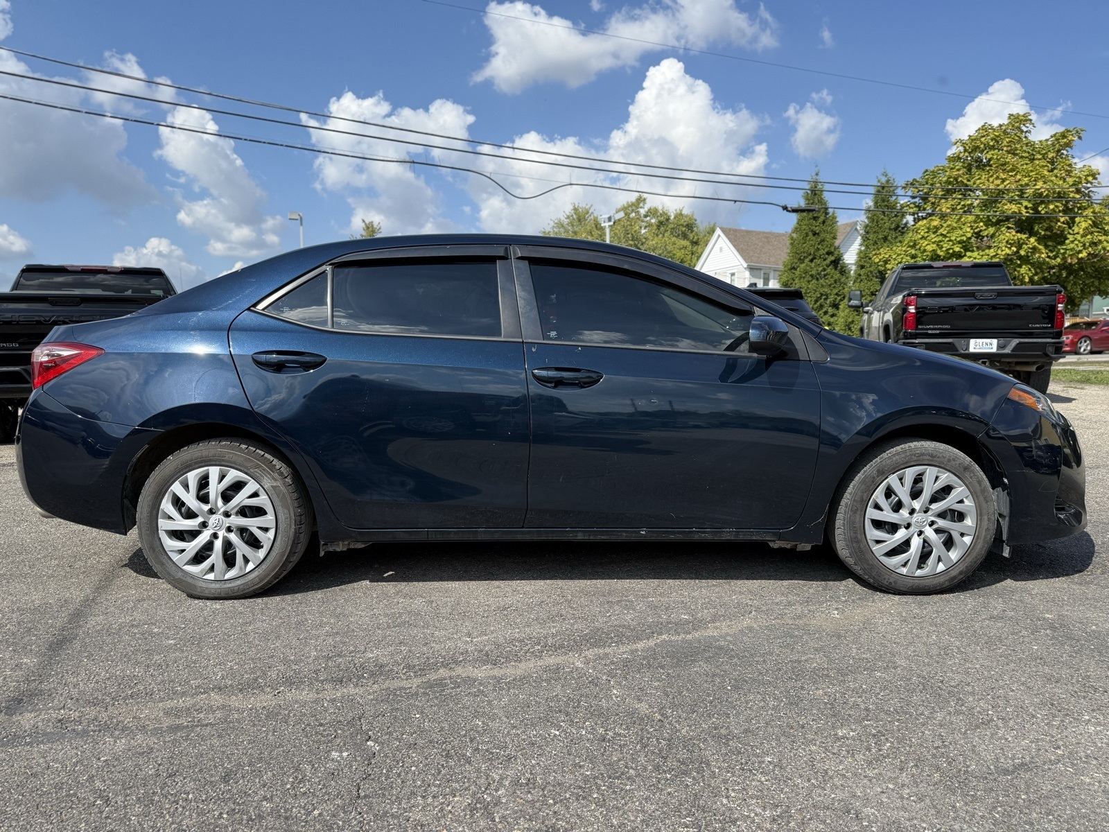 2017 Toyota Corolla LE photo 8