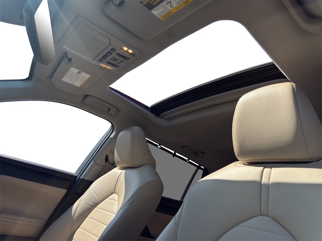 2022 Toyota Highlander XLE photo 25