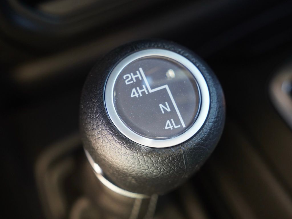 New 2026 Black Clear-Coat Exterior Paint Jeep Sport S image 17