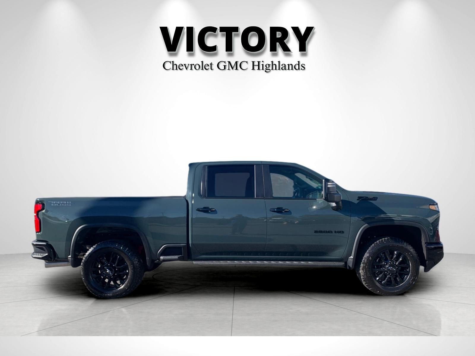 2026 Chevrolet Silverado 2500HD LT photo 2