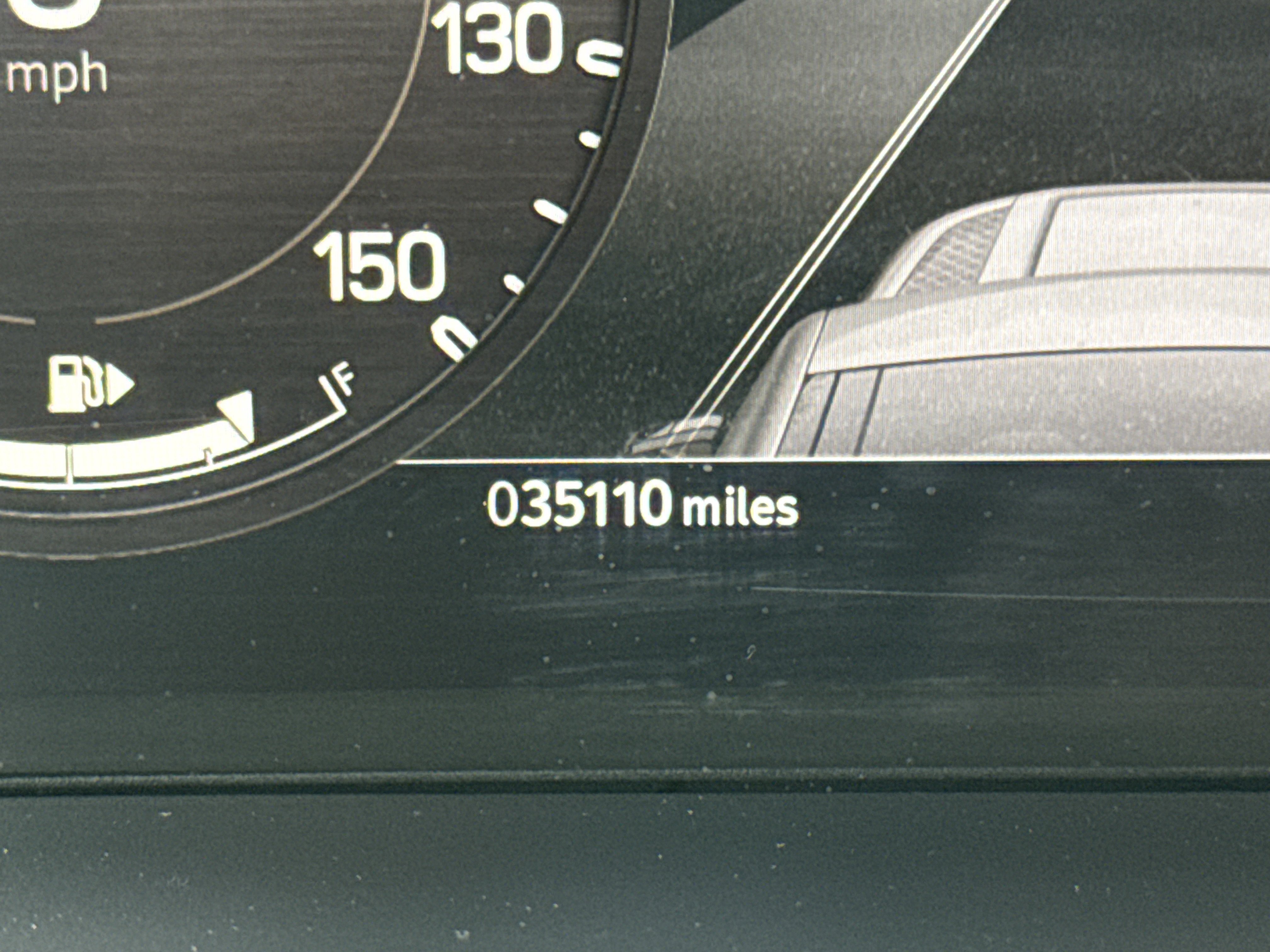 2024 Land Rover Defender 130 X-Dynamic SE photo 3