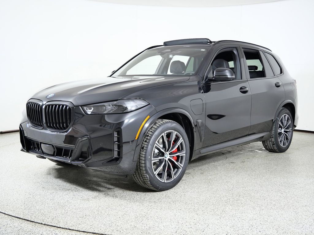 2026 BMW X5 50e's photo