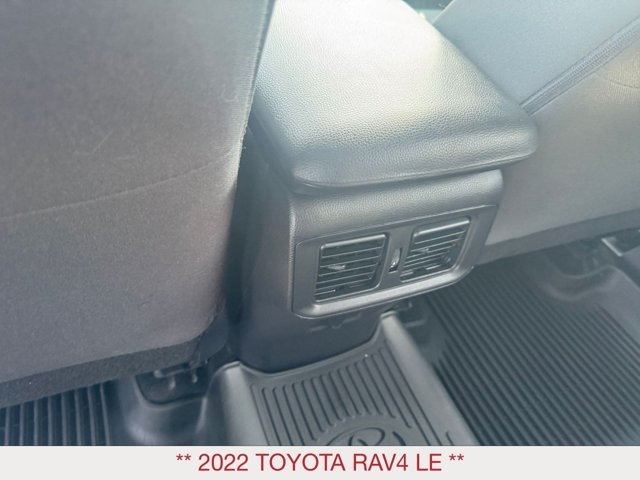 2022 Toyota RAV4 LE photo 15