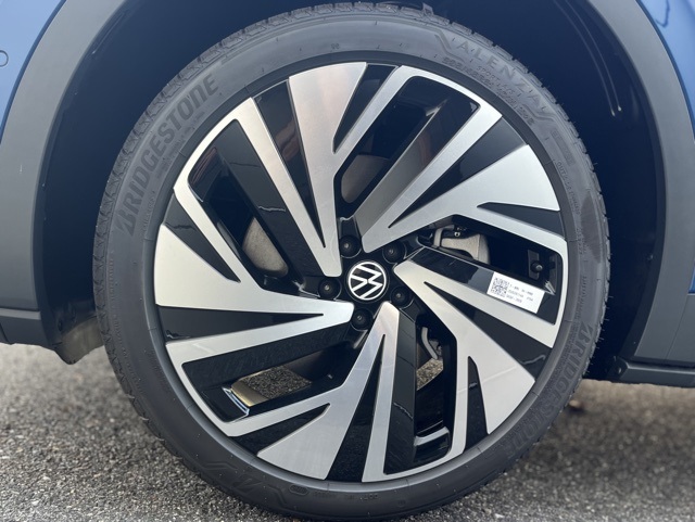 2025 Volkswagen ID.4 Pro Plus photo 13