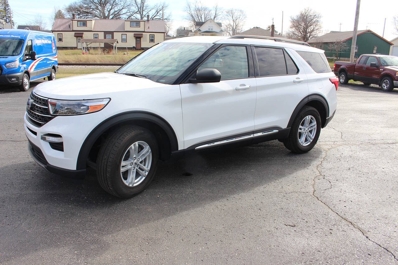 2022 Ford Explorer XLT's photo