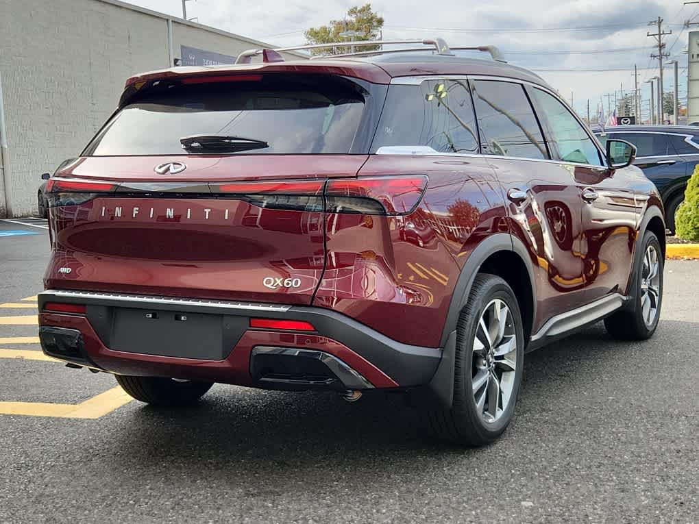 2025 Infiniti QX60 Luxe photo 3