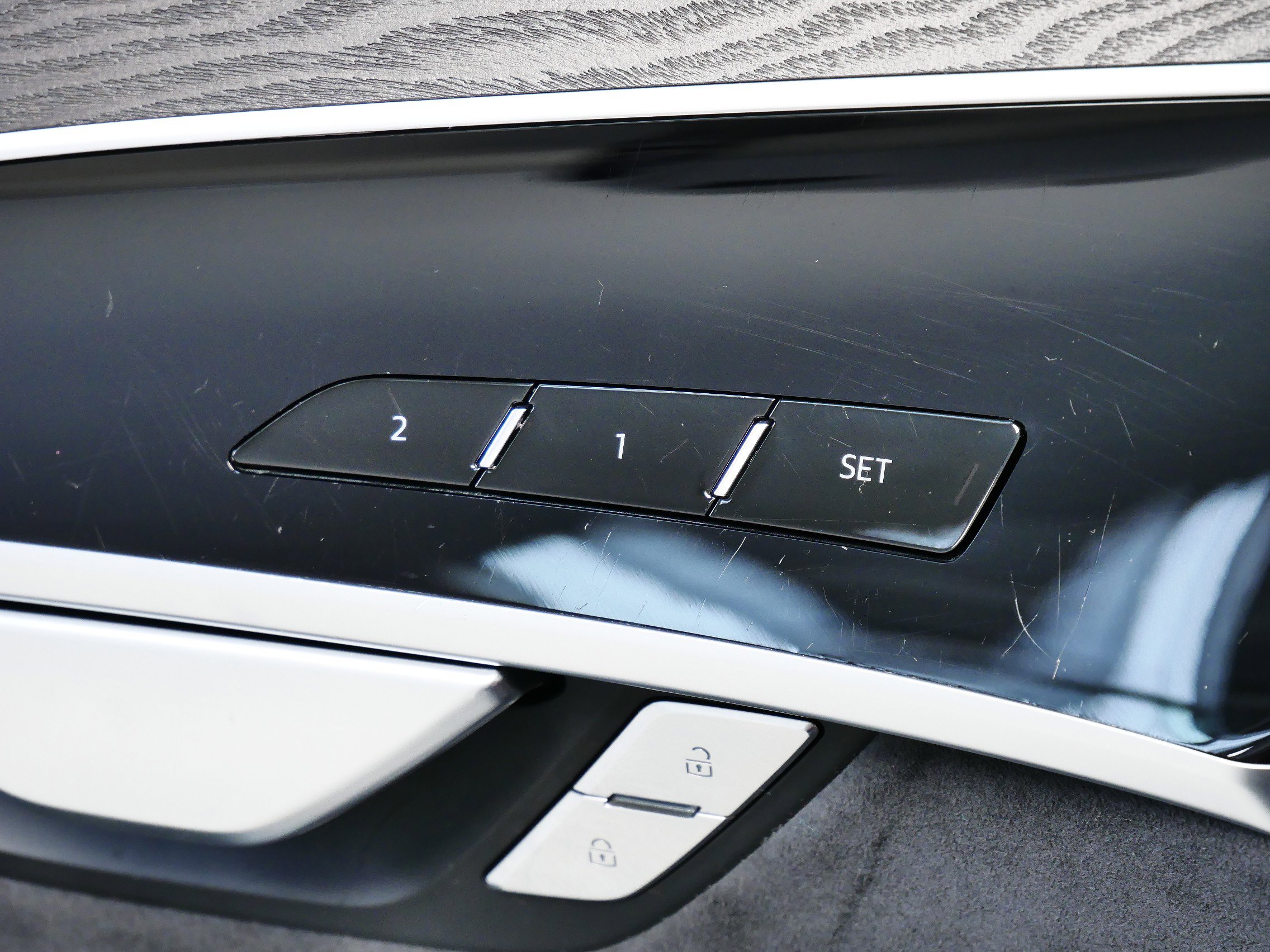2022 Audi A8 L 55 photo 28