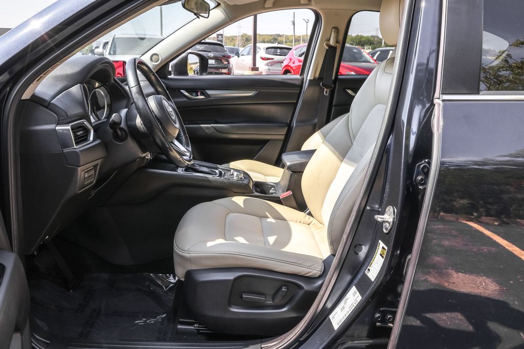 2017 Mazda CX-5 Touring photo 3