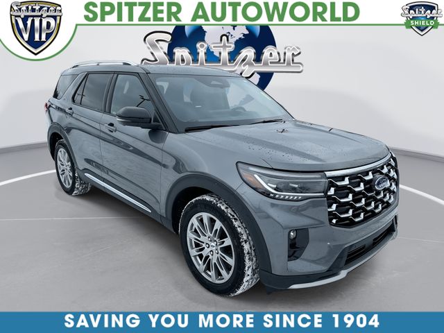 2025 Ford Explorer Platinum's photo