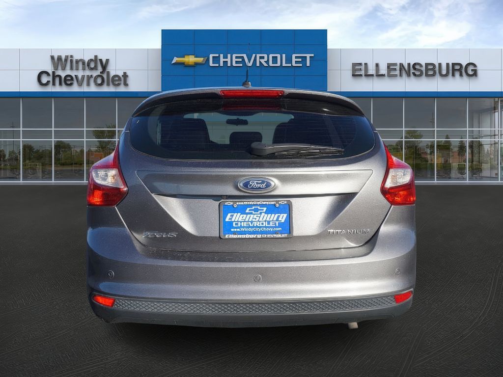 2014 Ford Focus Titanium photo 4