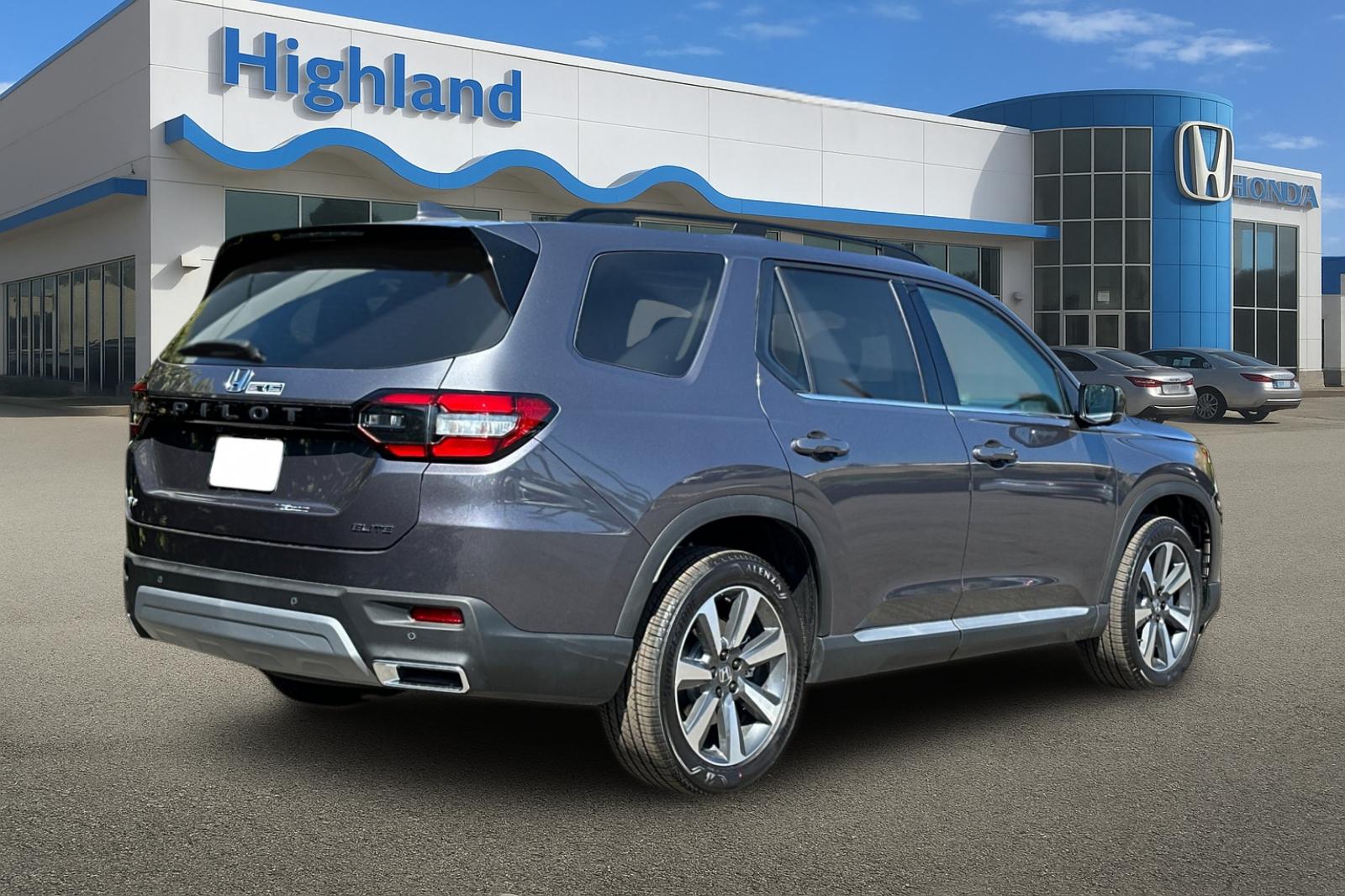 2025 Honda Pilot Elite photo 5
