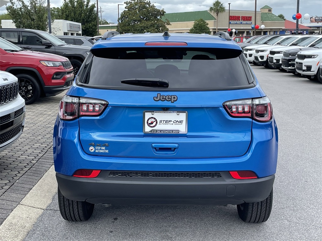 2025 Jeep Compass Latitude photo 5