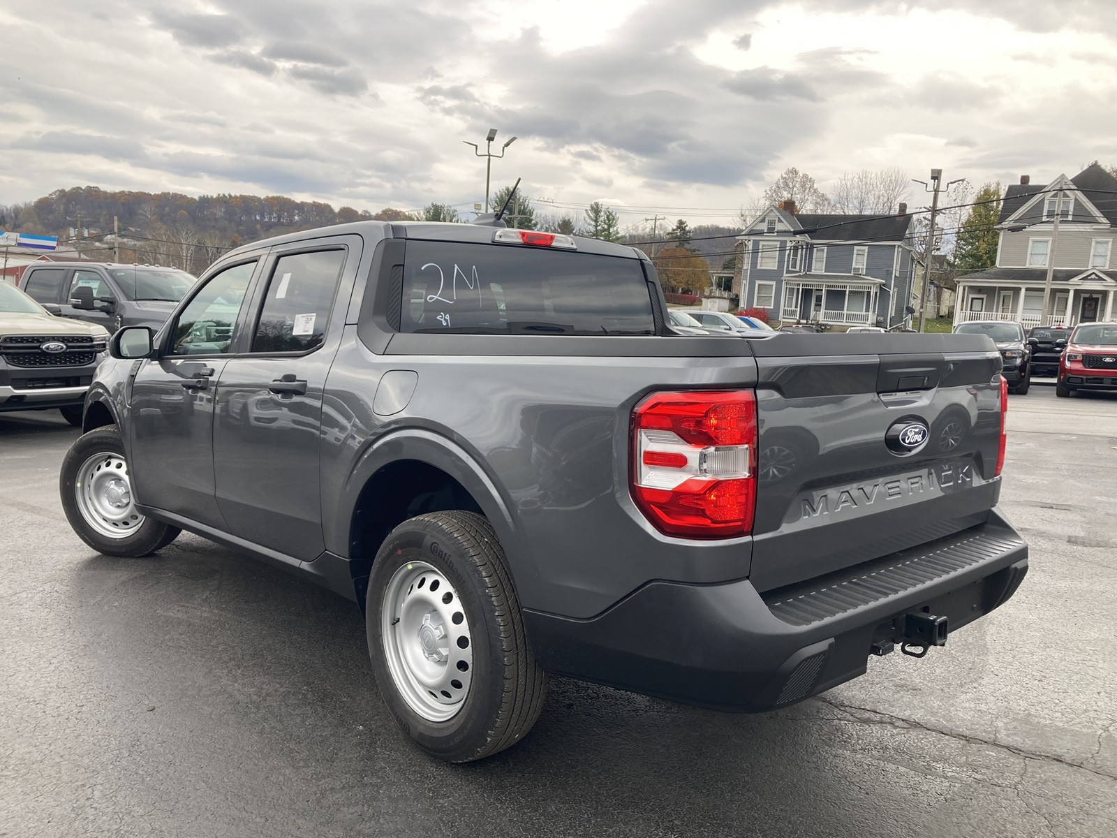 2025 Ford Maverick XL photo 2