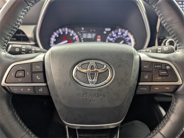 2022 Toyota Highlander Platinum photo 24