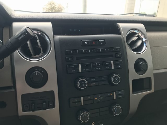 2010 Ford F-150 XLT photo 10