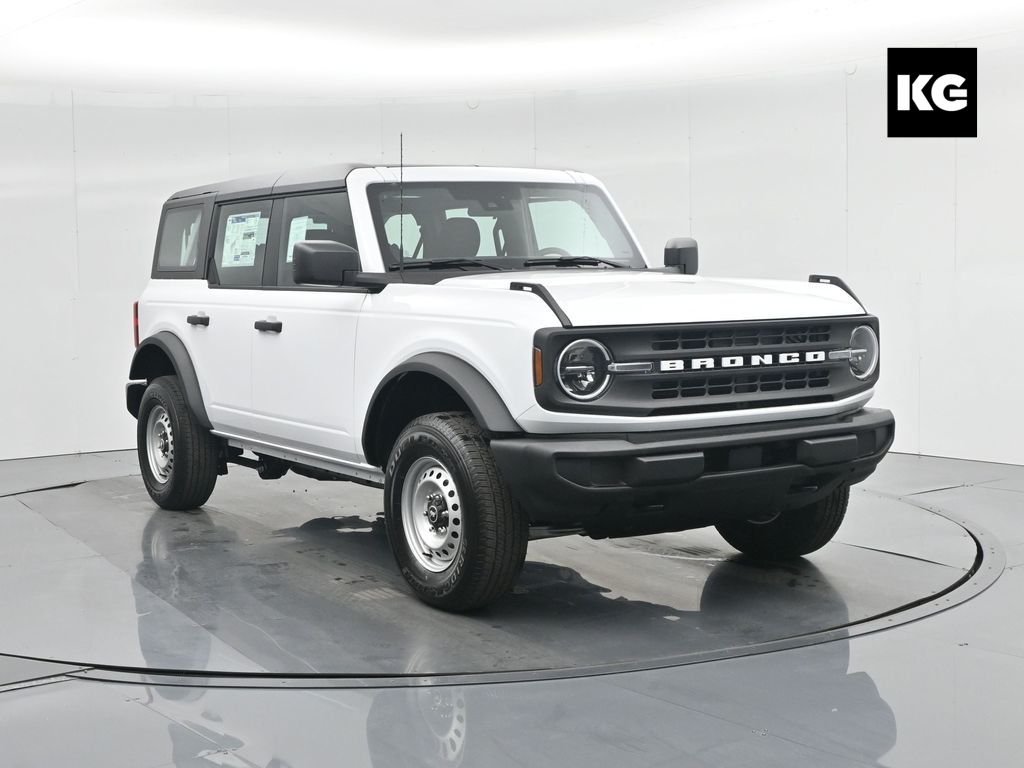 2025 Ford Bronco 4-Door Base's photo