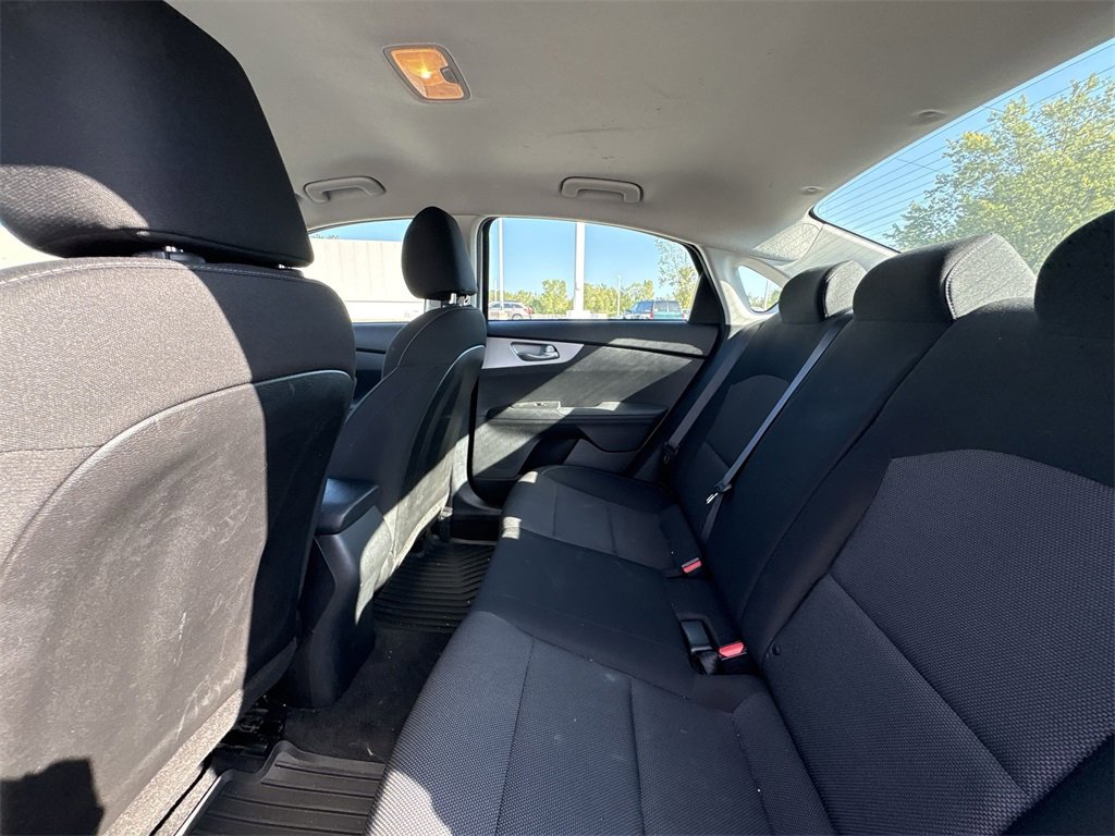 2023 Kia Forte LXS photo 23