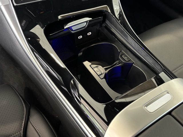 2025 Mercedes Benz C 300 photo 17