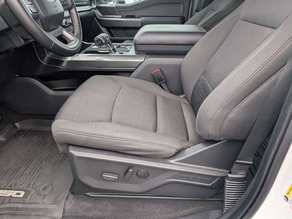 2023 Ford F-150 XLT photo 8