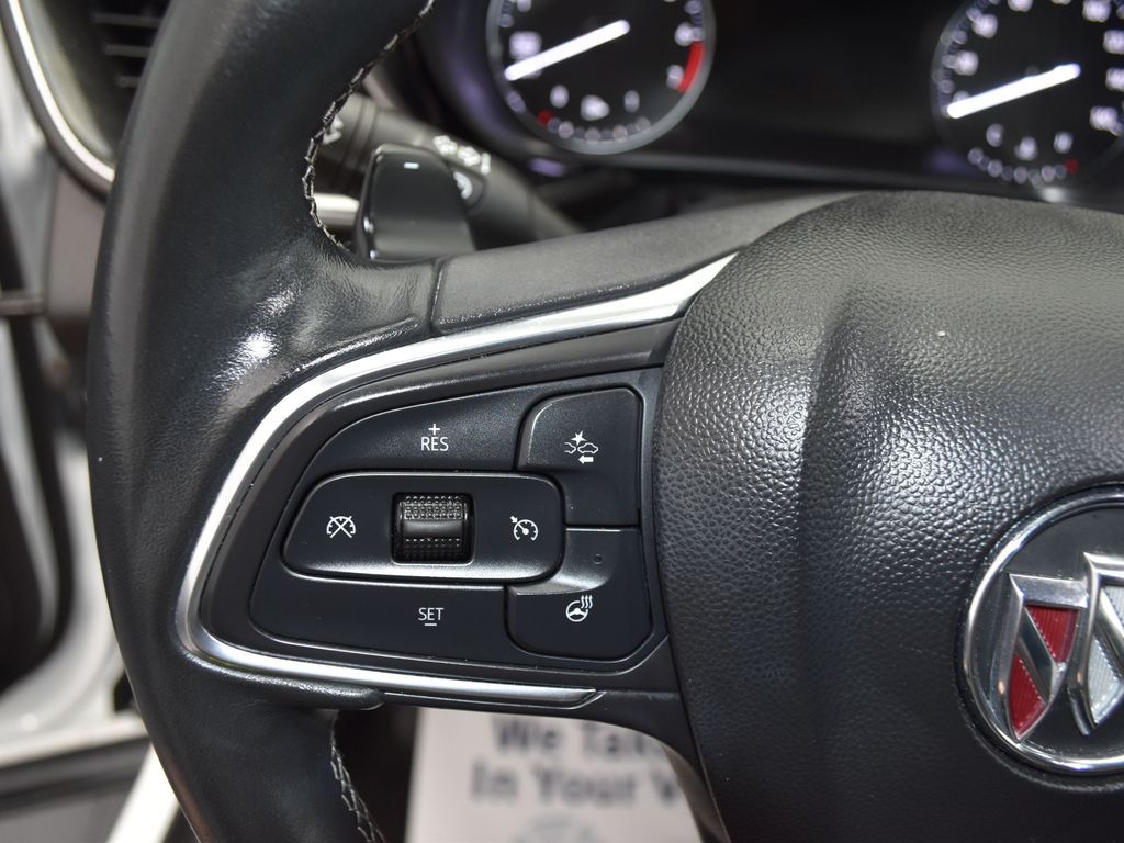 2023 Buick Envision Essence photo 9