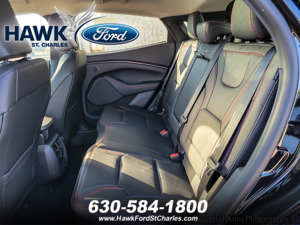 2025 FORD MUSTANG MACH-E - Image 9